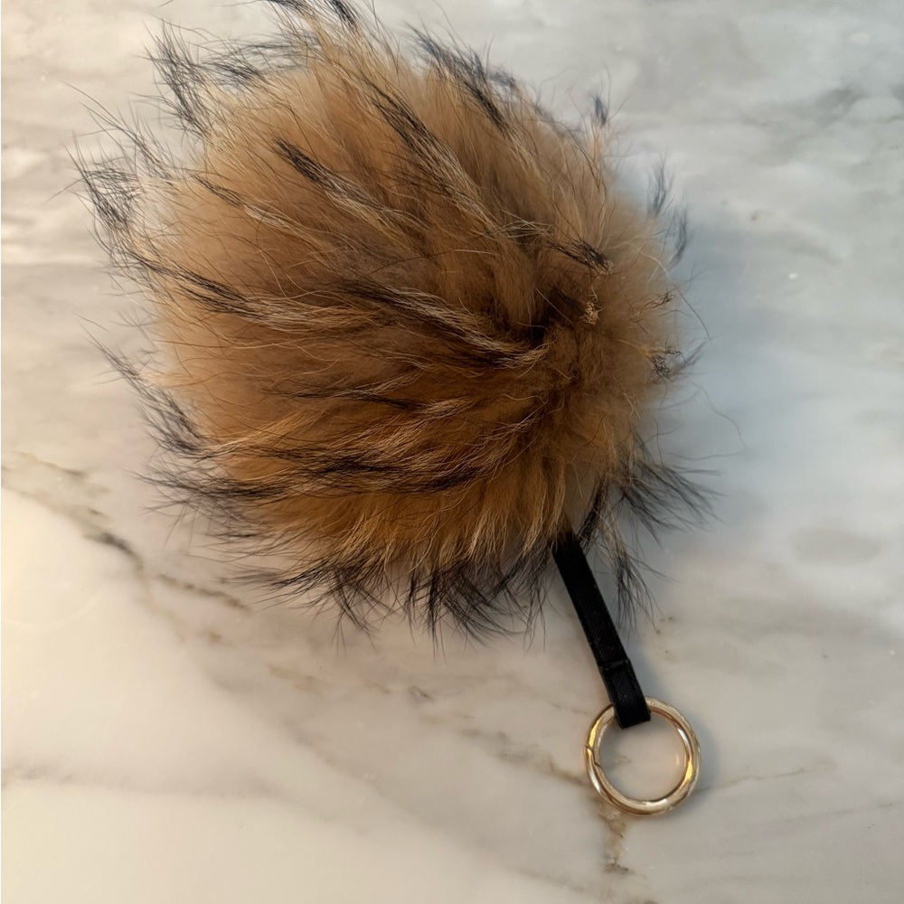 Chic Tan Fur Keychain Accessory
